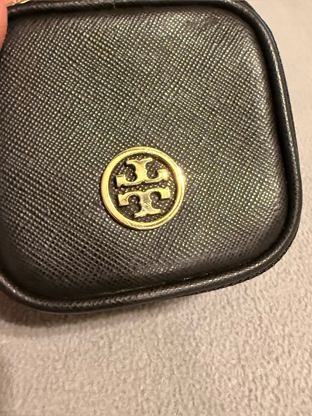 Tory Burch Black Logo Zipper Jewelry Box - Picture 2 of 12